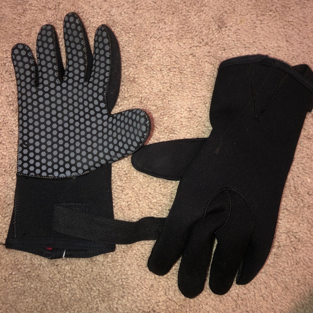 Wetsuit gloves and boots